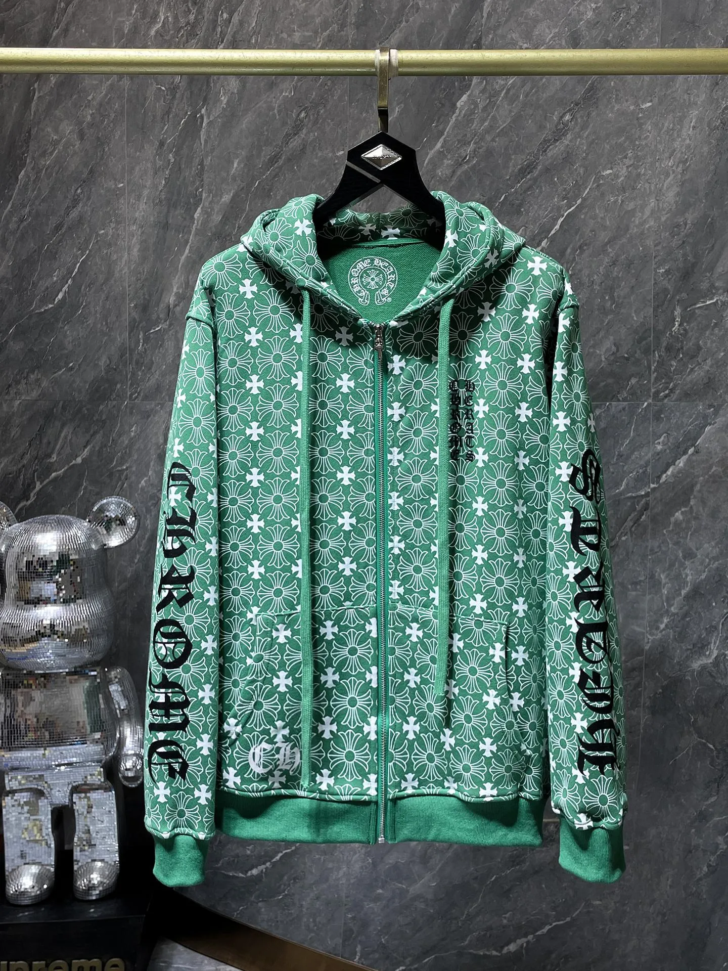 P260 Chrome Hearts Autumn and Winter 2025 Counter Synchronization ❤️ Chrome Hearts Horseshoe Dark Pattern Logo Blue Zipper Sweater Improved Customized Version 1:1 High Weight High Quality Fabric Recommended Colors: Customized Blue Customized Green Customized Orange Sizes: S, M, L, XL